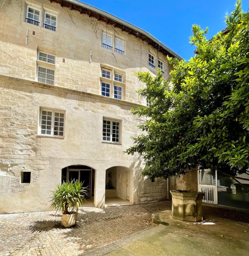 Appartement Aux Pieds Du Palais Des Papes. Avignon Ngoại thất bức ảnh