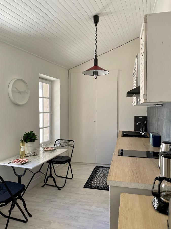 Appartement Aux Pieds Du Palais Des Papes. Avignon Ngoại thất bức ảnh